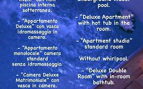 Ostuni 21Mqsuitehomes, Appartamento Con Mini Piscina Privata, Appartamenti Con Vasca Idromassaggio & Appartamenti Standard